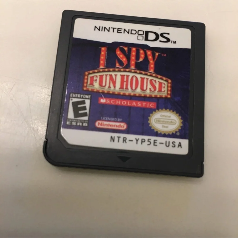 Nintendo DSI R4 DS Game Bundle